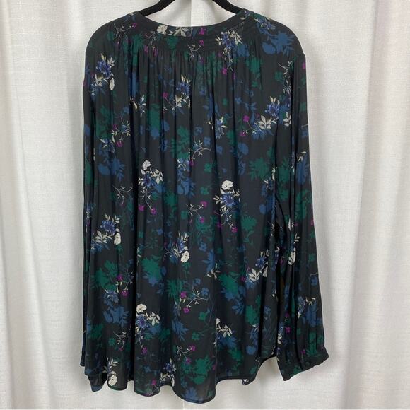 Torrid Black Floral Smocked Tie Front Blouse Sz.4 - Picture 8 of 11